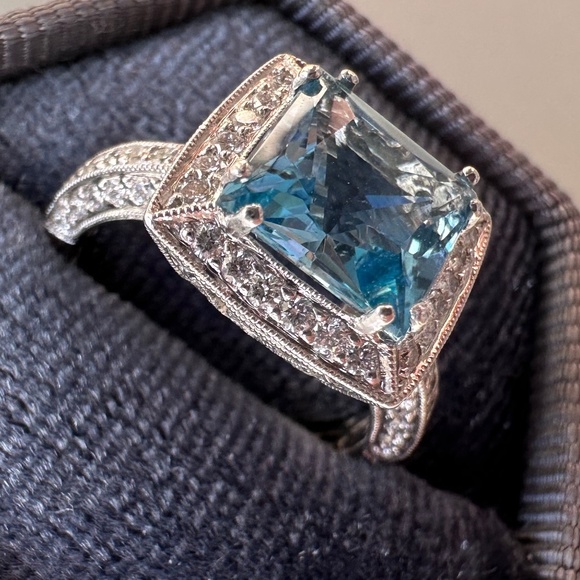 Designer SIMON G ~ .88 TCW Diamond and 8MM Aquamarine Ring in 18K White Gold - Picture 3 of 15